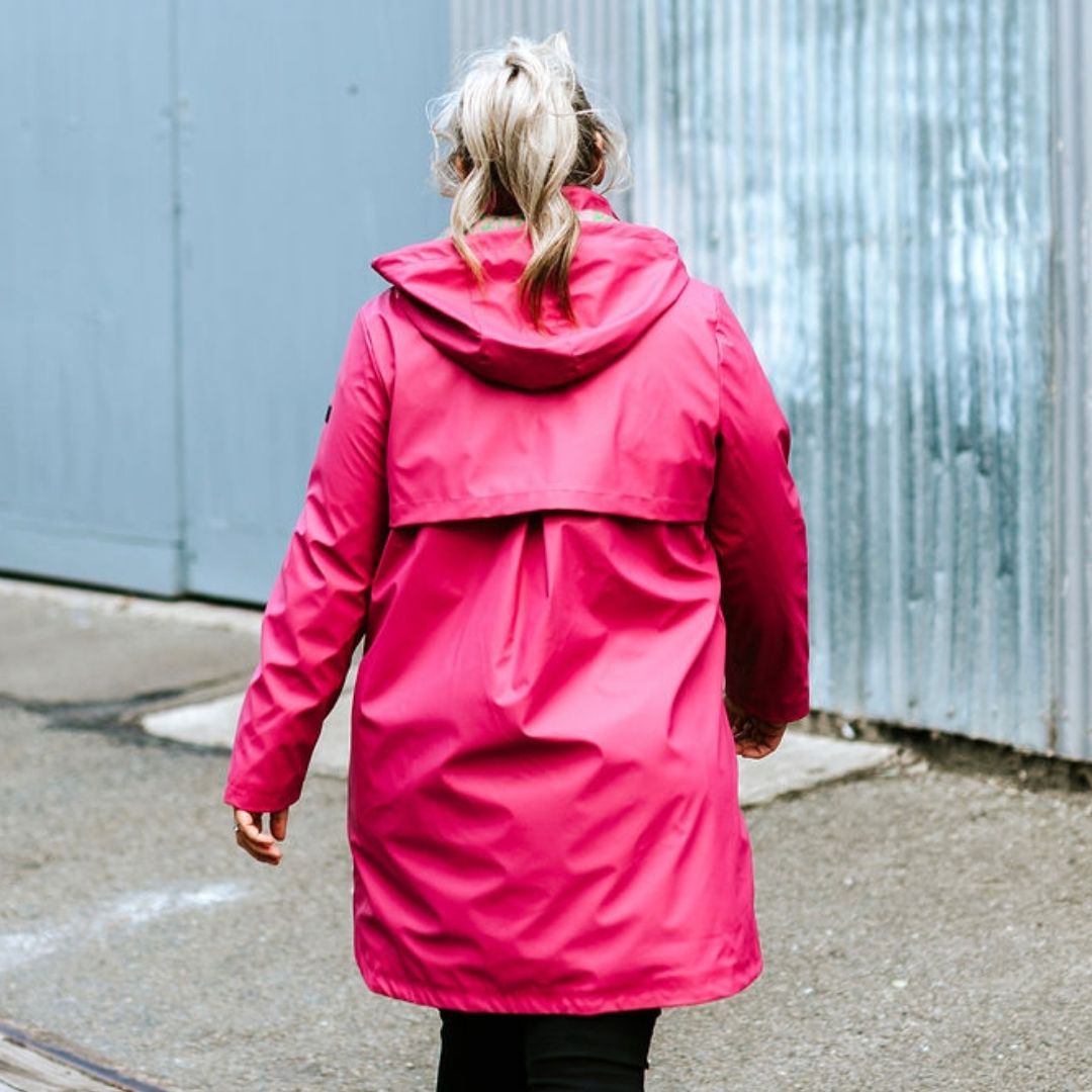 Billie Women&#39;s Rain Coat - Moke x Evie Kemp - Viva Magenta with Flower Meadow