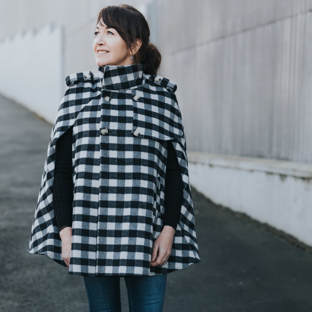 Harper Women&#39;s Wool Cape - Black &amp; White Plaid